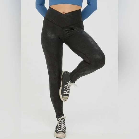 Offline Aerie Crossover High Waisted Crackle Leggings Black - XS/TP - Picture 2 of 6